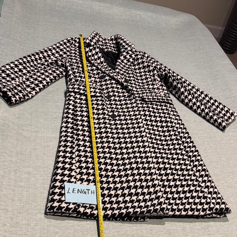 Chic Houndstooth Pea Coat - Picture 7 of 12